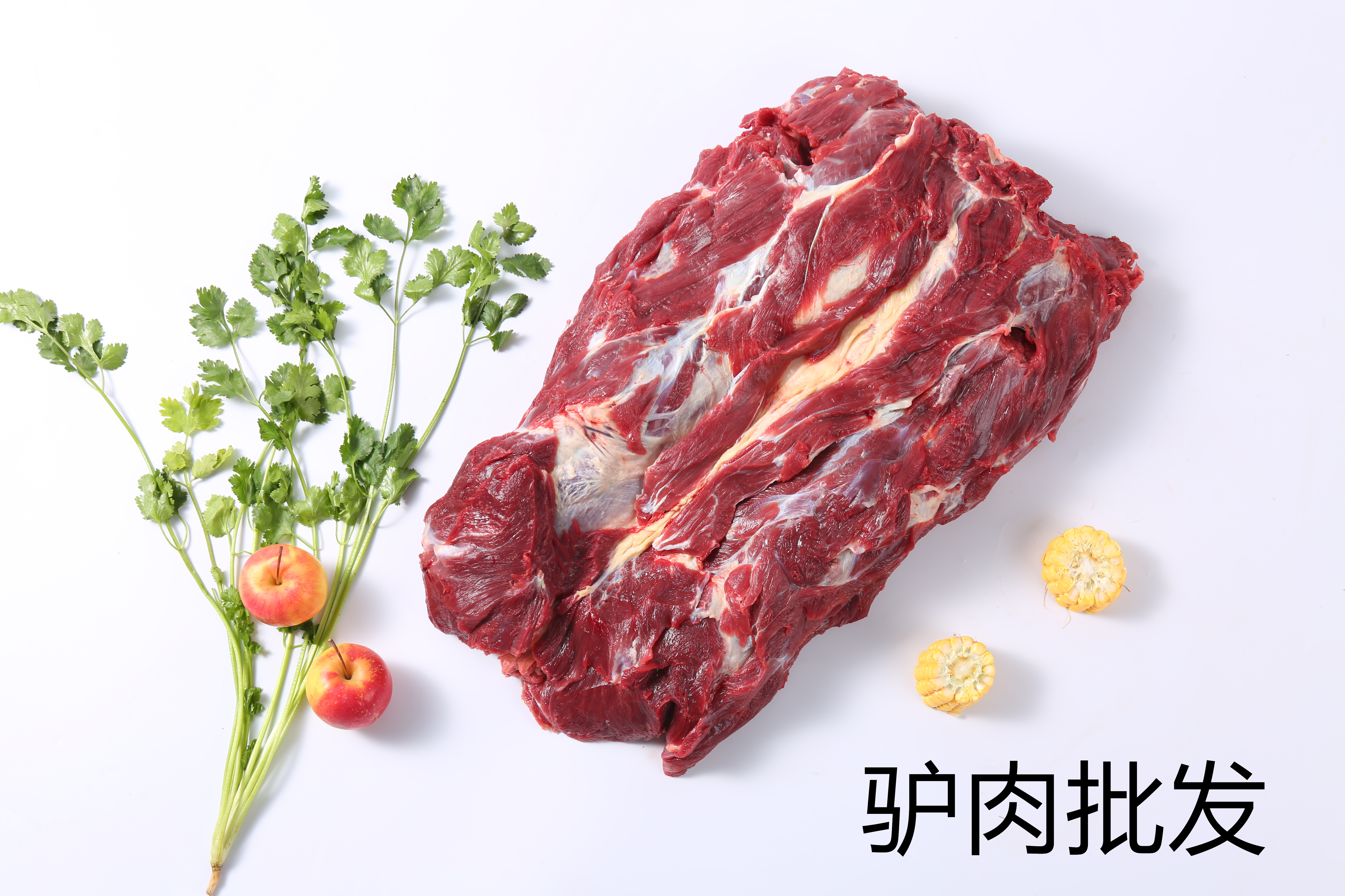 驢肉批發(fā)現(xiàn)代化的養(yǎng)殖，原生態(tài)的毛驢